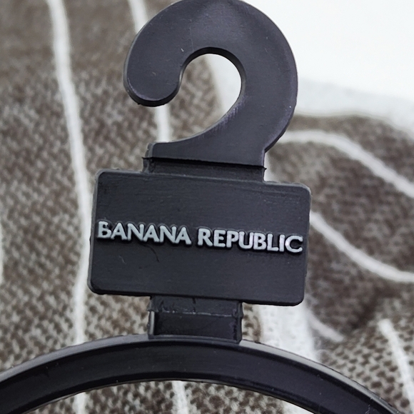 Banana Republic Women's Stripe Patterned Acrylic Scarf - OS - Picture 4 of 6